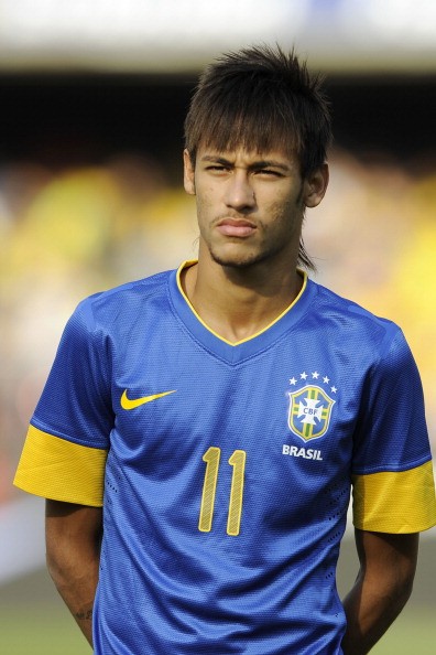 Khi được hỏi về thần đồng Neymar, cựu câu thủ sắp bước sang tuổi 36 cho rằng Neymar nên chuyển sang Châu Âu thi đấu để phát triển sự nghiệp của mình hơn nữa: "Tôi nghĩ rằng Neymar đang có cơ hội lớn để sang Châu Âu chơi bóng và giành mọi vinh quang ở đây."